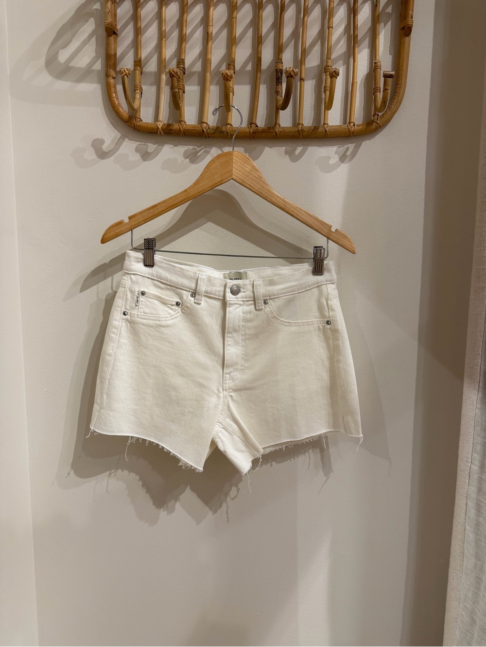 DL1961 Zoie Short